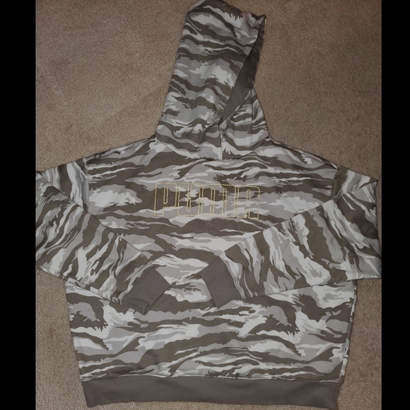 Puma hoodie NWOT - Picture 2 of 5